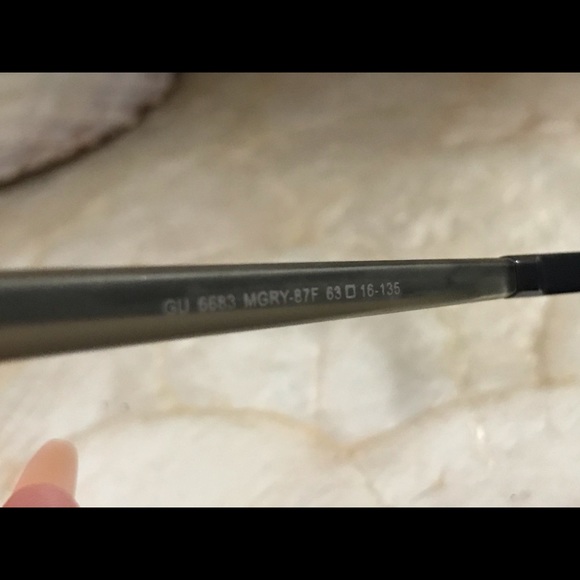 GUESS Sunglasses - Picture 6 of 7